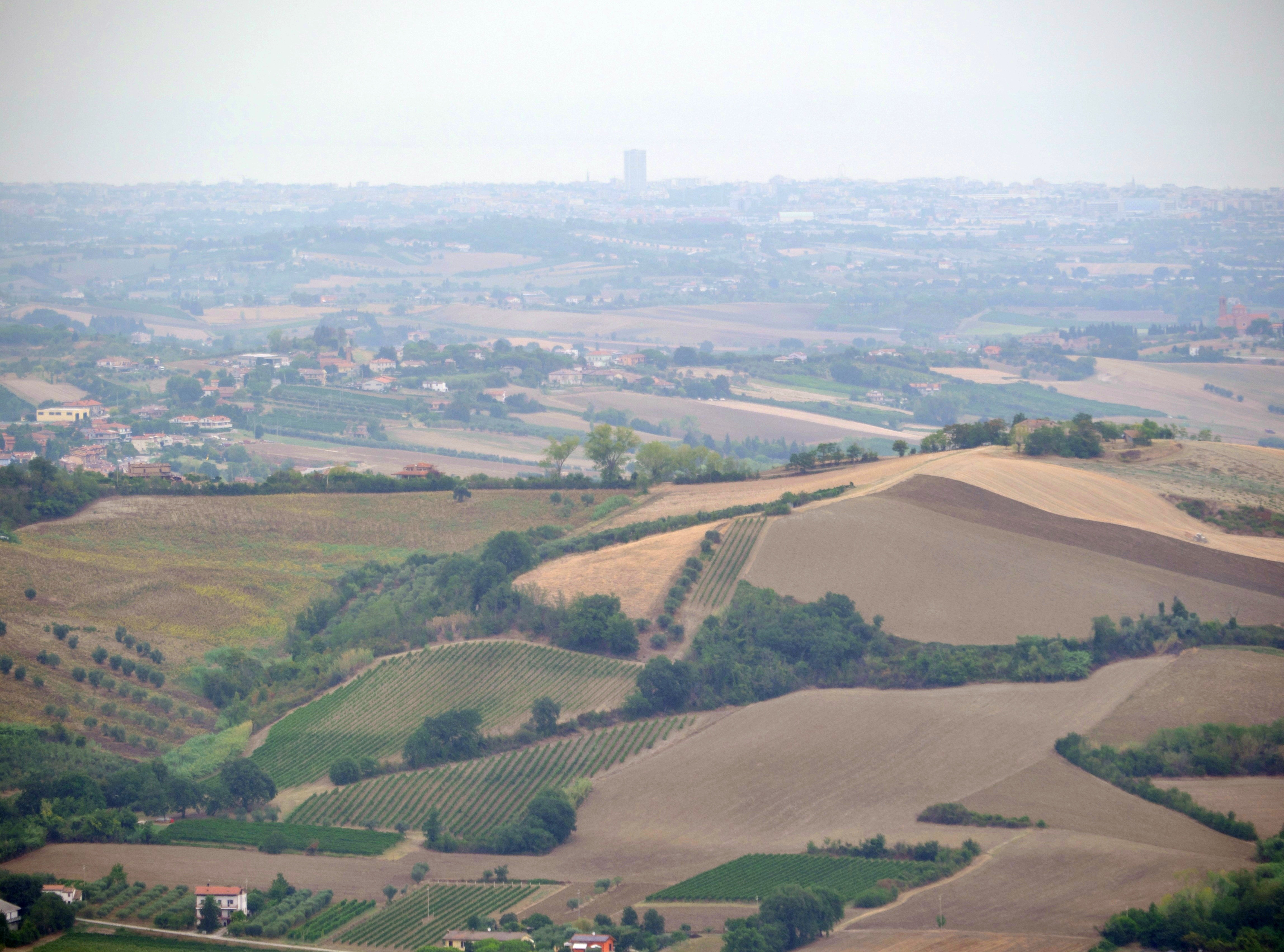 Montefiore Conca (Rimini, Italy) - Sight toward Rimini - Full resolution picture